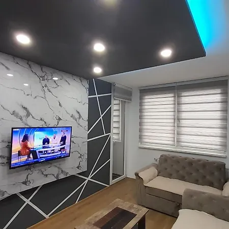 Golden Luxury Neom Apartman, Stup, Apartment