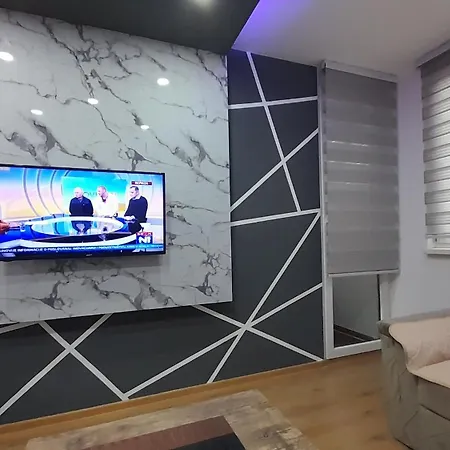 Apartment Golden Luxury Apartman, Stup, *