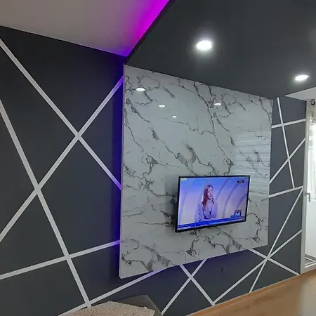 Golden Luxury Neom Apartman, Stup, Sarajevo