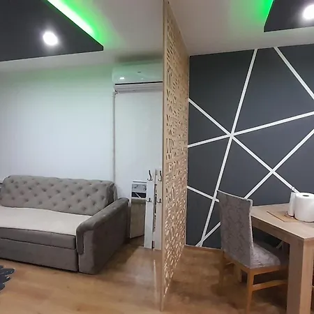 Golden Luxury Apartman, Stup,