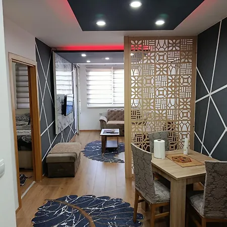 Golden Luxury Neom Apartman, Stup, * Sarajevo